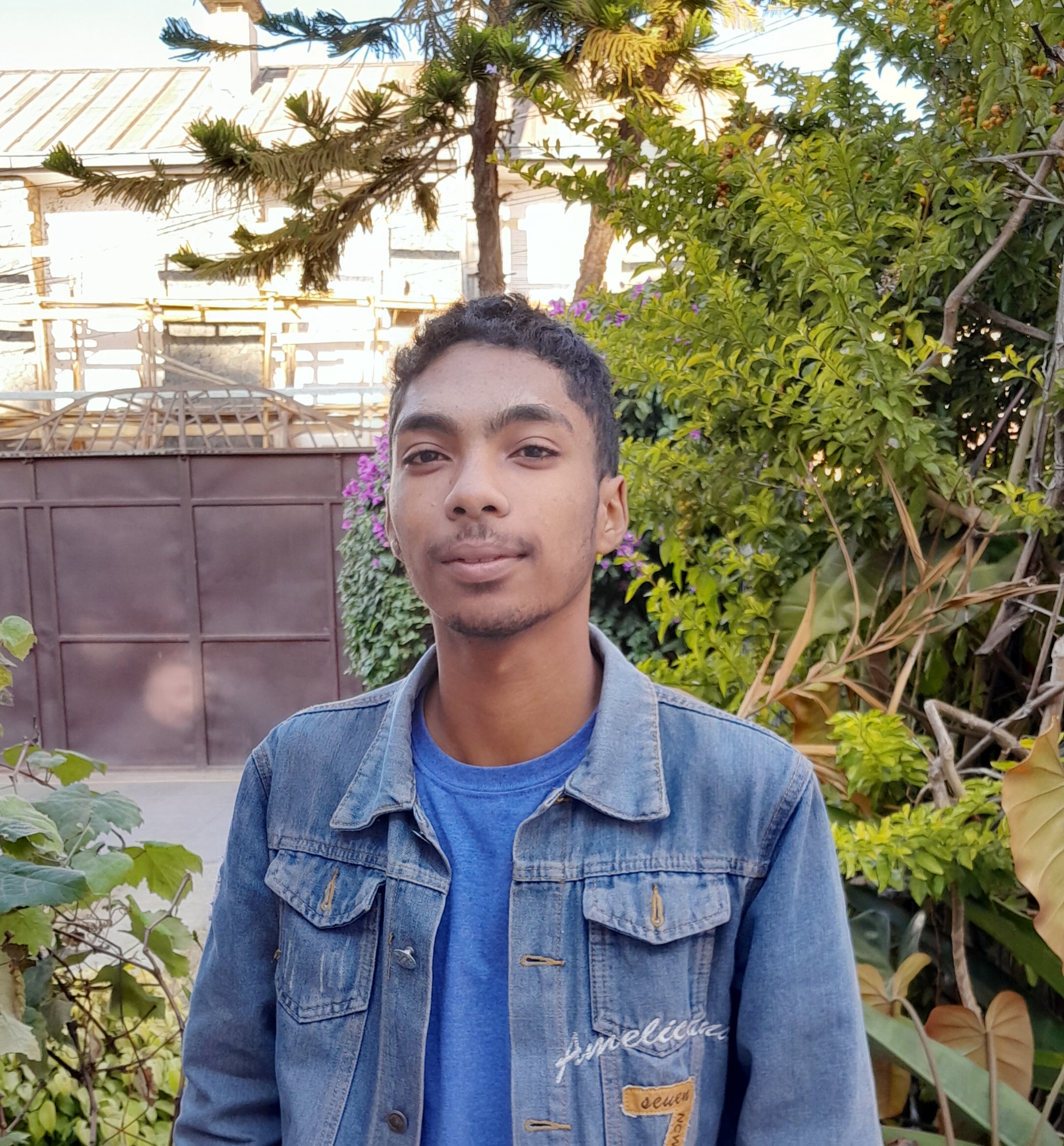 Marc Herilala Razanajatovo, a professional web and mobile developer from Madagascar.